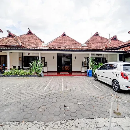 Oyo 90676 Oryza Hotel-3